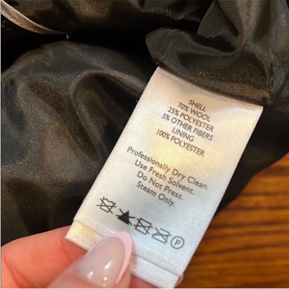 Eddie Bauer | Women’s Size 4 Gray Skirt - Picture 3 of 6